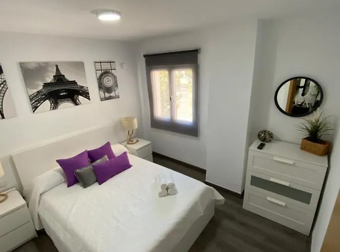 Reina Apartamentos * Málaga